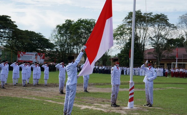 Upacara merah putih Sangasanga ke-75 tahun 2022