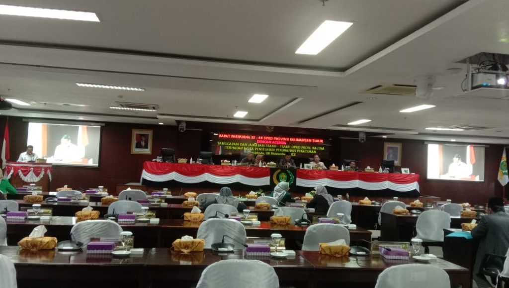DPRD Kalimantan Timur saat melaksanakan rapat paripurna ke-48 (Foto: Iswanto/Mediaetam.com).