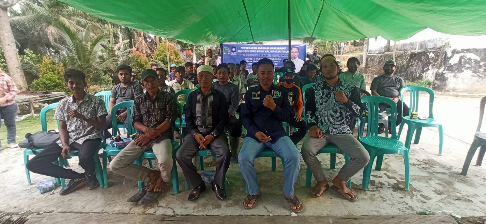Ketua Fraksi PAN DPRD Kaltim Baharuddin Demmu, saat reses di Kelurahan Karya Merdeka, Kecamatan Samboja, Kabupaten Kutai Kartanegara, Jumat, 25 November 2022.