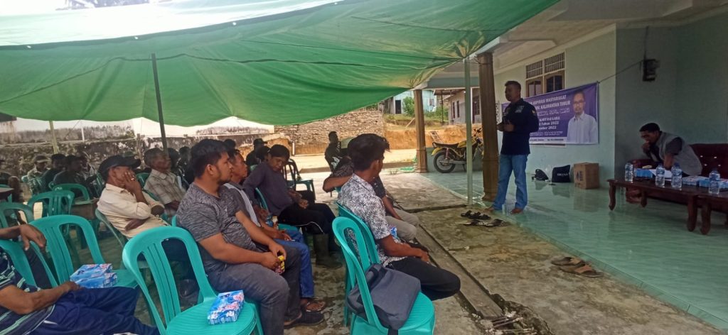 Ketua Fraksi PAN DPRD Kaltim Baharuddin Demmu, saat reses di Kelurahan Karya Merdeka, Kecamatan Samboja, Kabupaten Kutai Kartanegara, Jumat, 25 November 2022.