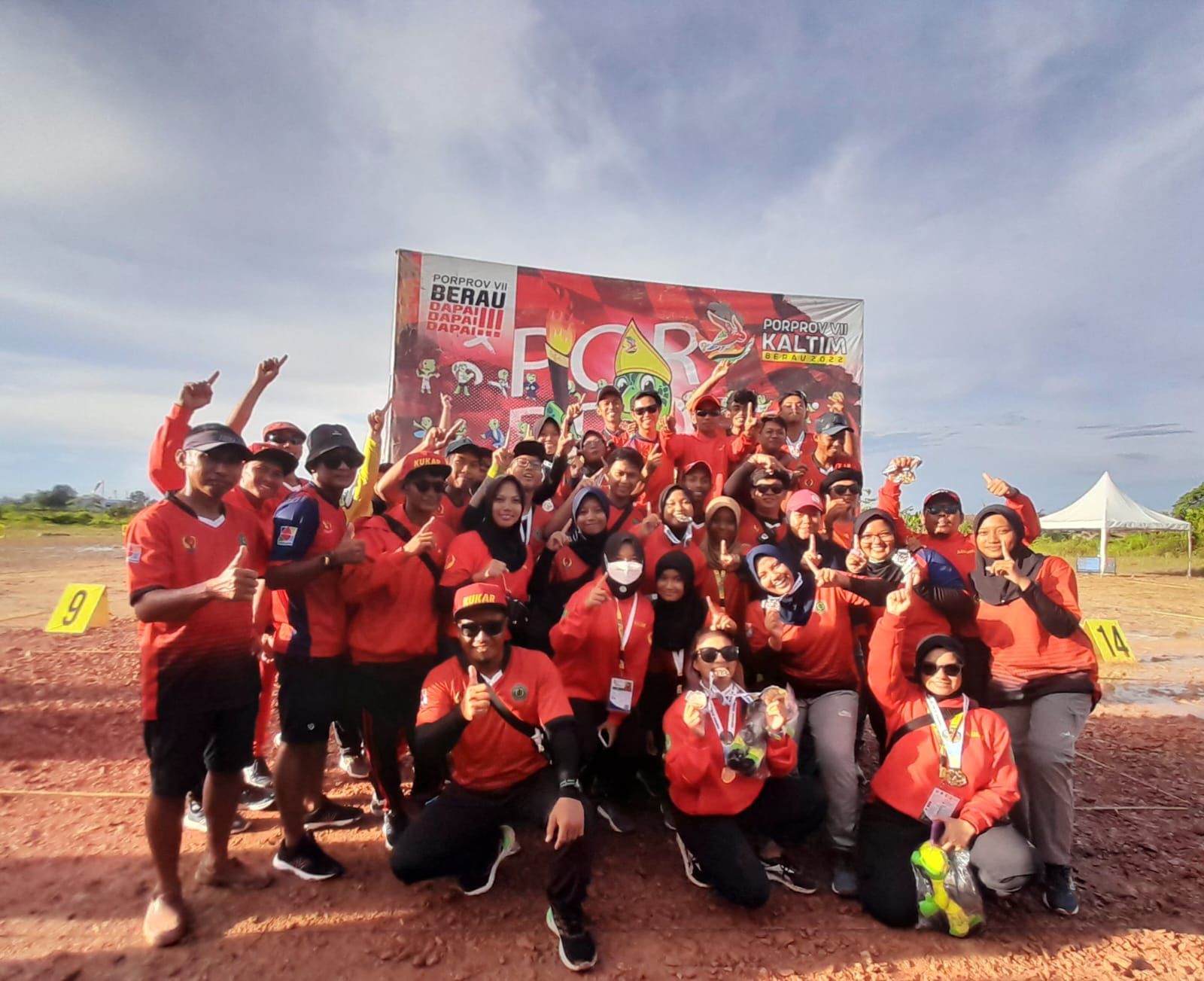 Kontingen Cabor Panahan Kukar pada Porprov Kaltim 2022 di Berau. [Ist]