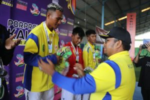 Pelajar SMKN 1 Rantau Pulung mewakili Kutim, raih medali emas Porprov Kaltim di Berau. [Ist]