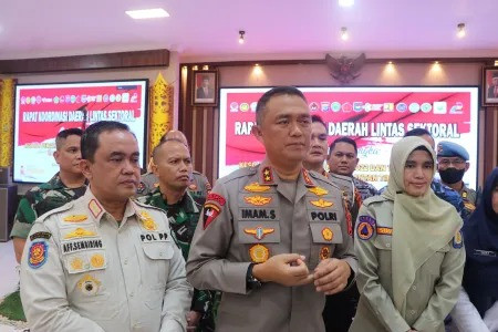 Kapolda Kaltim Irjen Pol Drs. Imam Sugianto, M.Si