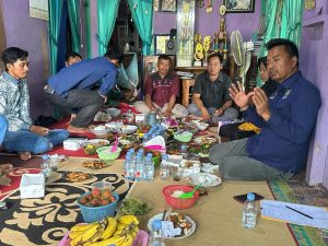 Anggota DPRD Kaltim dapil Kukar saat bertemu warga di Desa Margahayu, Kecamatan Loa Kulu, Kabupaten Kutai Kartanegara. [Ist]