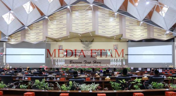 Forum rapat paripurna DPRD Kaltim (Foto Iswanto, Mediaetam.com).