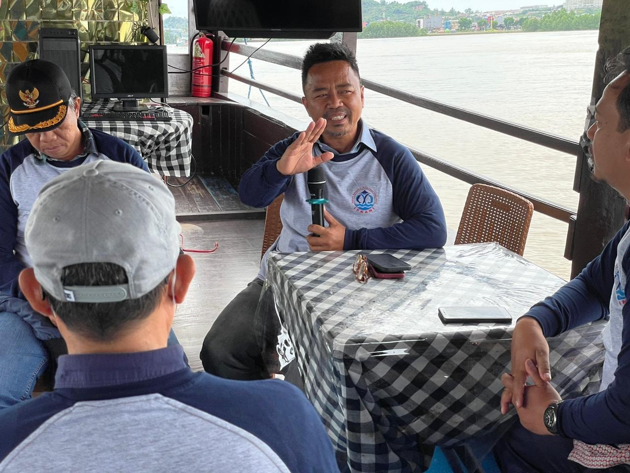 Ketua IPKANI Kaltim Baharuddin Demmu