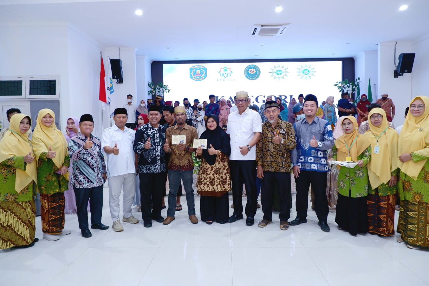 Unit Pengumpul Zakat PT Pupuk Kalimantan Timur (UPZ Pupuk Kaltim) gelar isbat nikah bagi 50 pasangan suami istri di Kota Bontang.