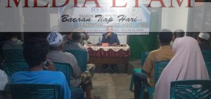 Anggota DPRD Berau, Falentinus Keo Meo saat menggelar Reses I Tahun Sidang 2023 di RT 10, Kelurahan Rinding, Kecamatan Teluk Bayur. [Christian / Mediaetam.com]
