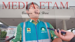 Manager Unit Pelayanan PLN Tanjung Redeb, Muhammad Akhlis. [Elton Wada / Mediaetam.com]