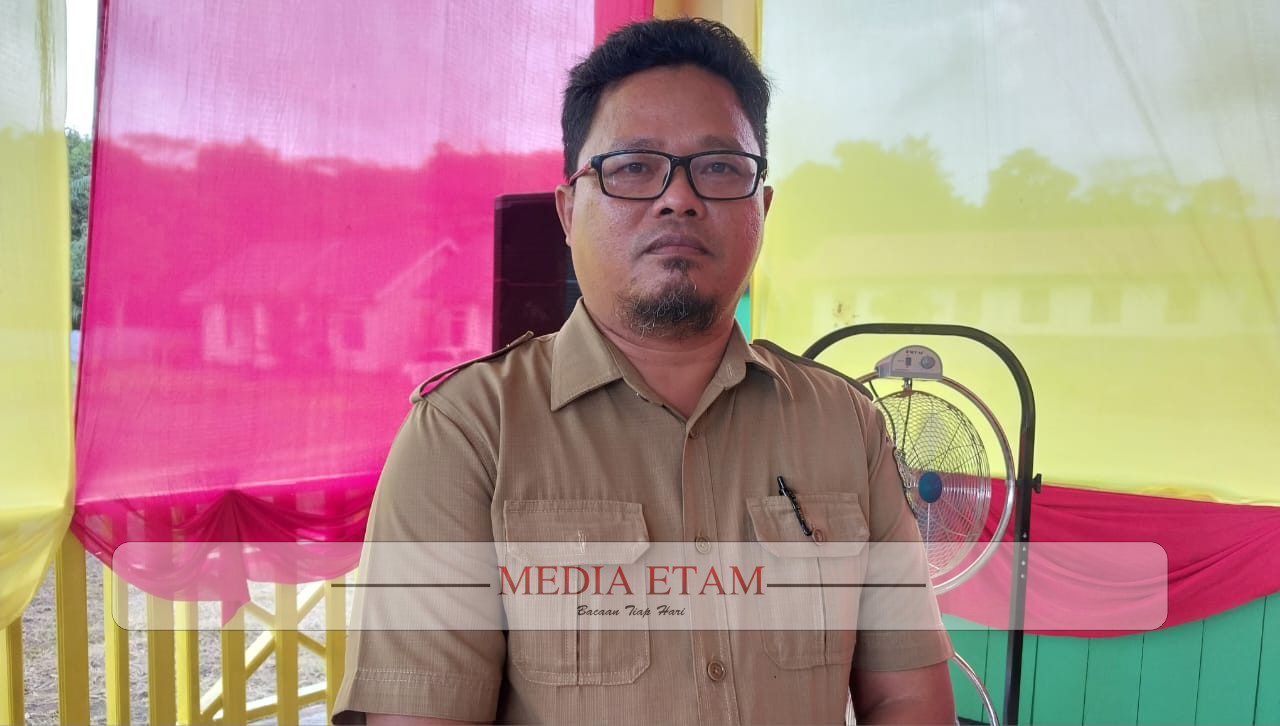 Kepala Kampung Tubaan, Saipul Achyar. [Elton Wada / Mediaetam.com]
