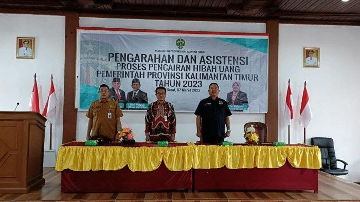 Anggota DPRD Kalimantan Timur, Ekti Imanuel (kanan) (Foto Istimewa).