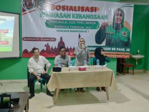 Anggota DPRD Kalimantan Timur, Mimi Meriami BR Pane saat melaksanakan kegiatan Sosbang (Foto Ist).