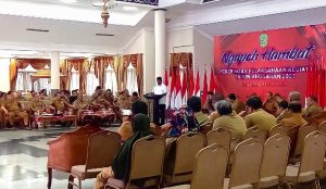 Kegiatan Ngapeh Hambat Pemkab Kukar di Pendopo Odah Etam Tenggarong.