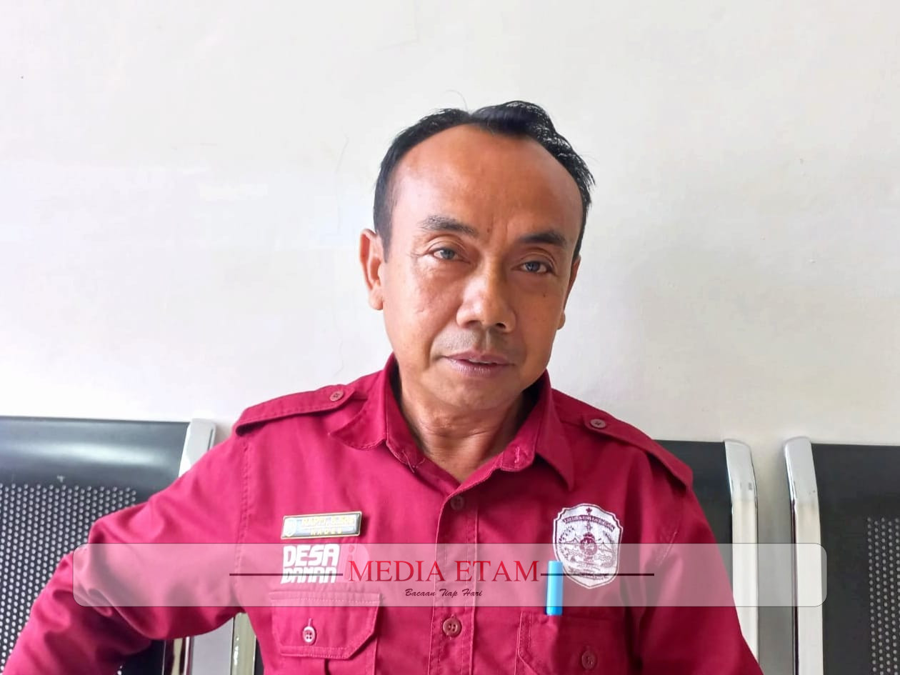 Kepala Desa Loleng, Rafi'i. (Indah, Mediaetam.com)