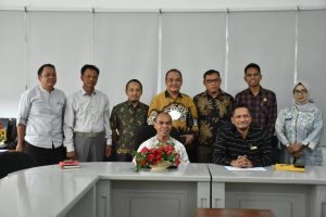 Pansus keuangan daerah DPRD Kaltim saat berkunjung ke Kemendagri (Foto ist).