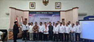 Pelantikan ketua Forum Pempred Media anggota Serikat Media Siber Indonesia (SMSI) 34 Provinsi oleh Ketua Umum SMSI, Firdaus di aula Dewan Pers, (Foto Wiwid Marhaendrawijaya)