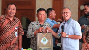 Wakil ketua DPRD Kalimantan Timur, Muhammad Samsun (kanan) ( Foto Istimewa).