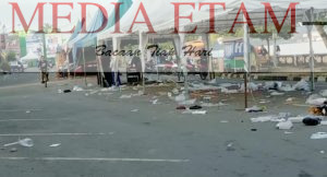 Salah satu titik sampah yang berserakan di Jalan Ahmad Yani. [Document. DLHK Berau / Mediaetam.com]
