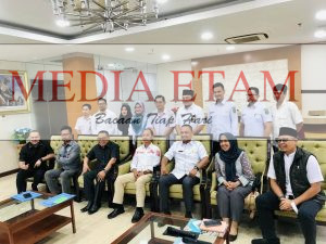 Anggota DPRD Provinsi Kaltim bersama jajaran Pemkab Kukar. (Indah, Mediaetam.com)