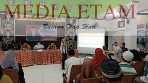 Sejumlah masyarakat di Loa Janan Ulu saat mengikuti Sosialisasi Pajak (Foto: Istimewa).