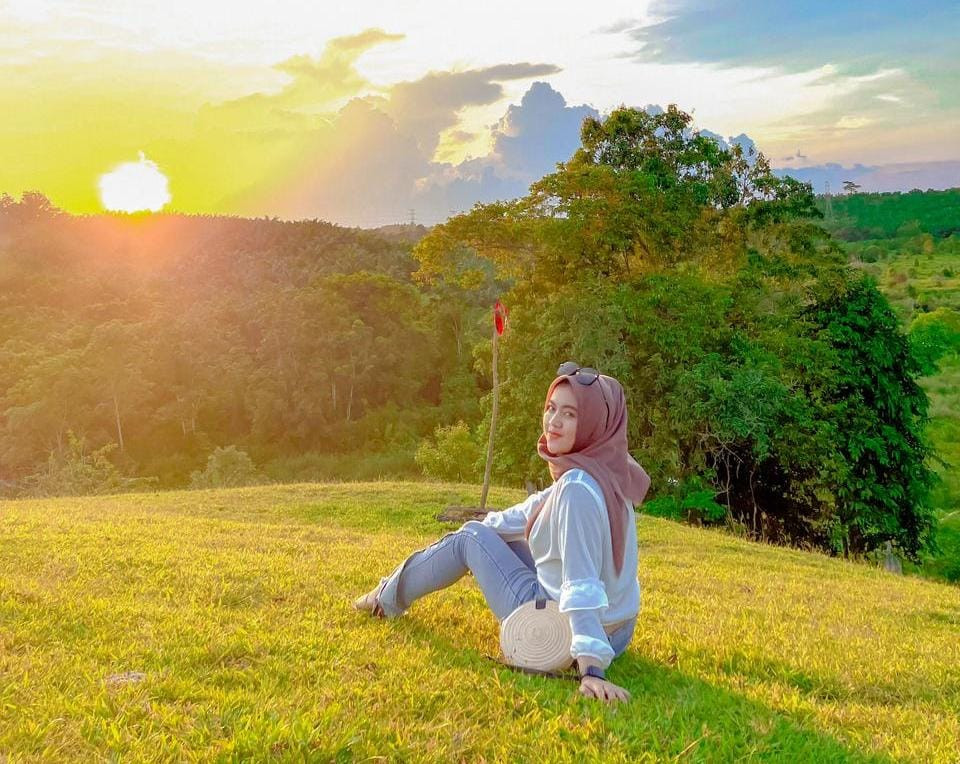 Destinasi wisata Gunung Teletubbies di Kelurahan Sanipah. (Istimewa)