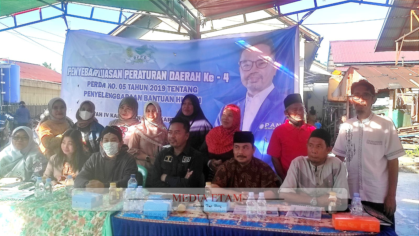 Foto Bersama setelah kegiatan sosperda Penyelenggaraan Bantuan Hukum No.05 tahun 2019 (Idham/Mediaetam.com)