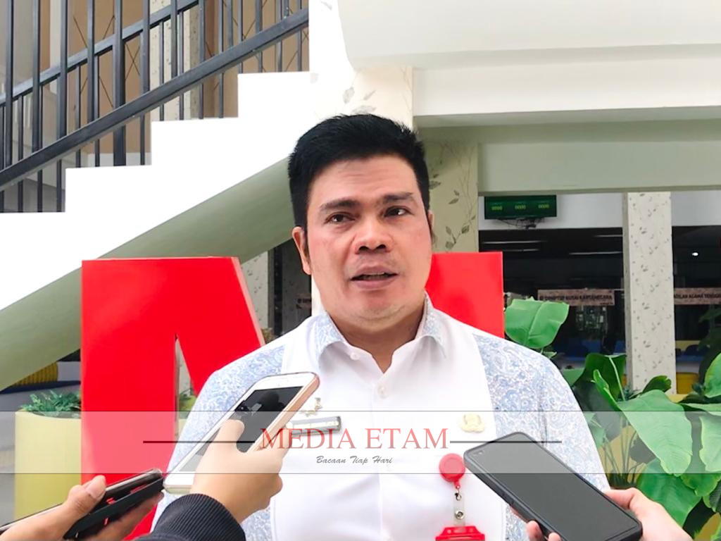 Kepala DPMPTSP Kukar, Bambang Arwanto. (Indah, Mediaetam.com)