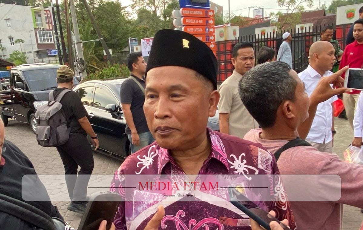 Ketua DPRD Kota Samarinda Sugiyono saat menghadiri Kirab Pemilu (Idham, Mediaetam.com)
