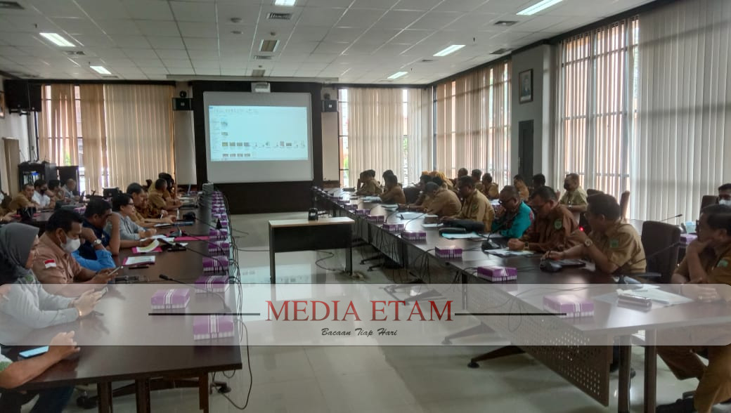Komisi III DPRD Kaltim saat melaksanakan RDP bersama Pemkab Kubar (Foto Iswanto, Mediaetam.com).