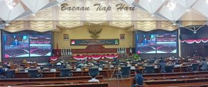 Forum rapat paripurna DPRD Kalimantan Timur, Foto: Iswanto/Mediaetam.com).