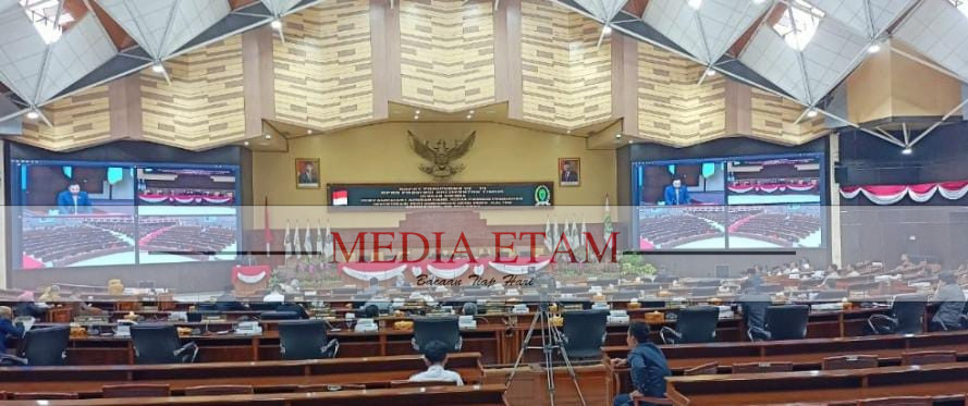 Forum rapat paripurna DPRD Kalimantan Timur, Foto: Iswanto/Mediaetam.com).