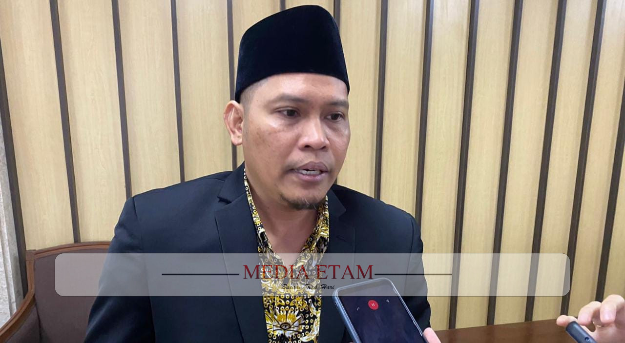 Anggota komisi IV DPRD Kalimantan Timur, Salehuddin saat memberikan keterangan Pers (Foto: Iswanto/Mediaetam.com).