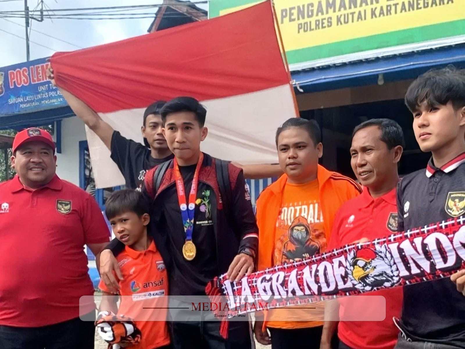 Taufany saat penyambutan di jalur 2 Tenggarong-Samarinda. (Indah, Mediaetam.com)