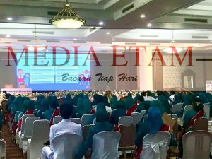 Pengukuhan dan Sosialsiasi Program Bunda PAUD 2023. (Indah, Mediaetam.com)