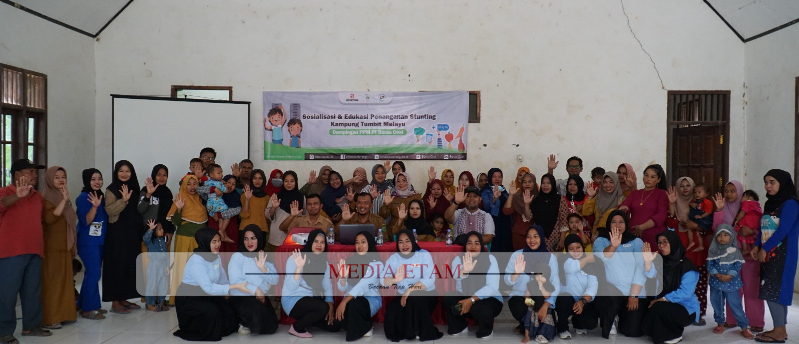 Kegiatan sosialisasi dan edukasi penanganan stunting yang berlangsung di Meraang, Kampung Tumbit Melayu, Kecamatan Teluk Bayur. [Doc. Berau Coal / Mediaetam.com]
