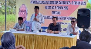 Anggota DPRD Kalimantan Timur, Muhammad Adam saat melaksanakan kegiatan Sosper (Foto: Istimewa).