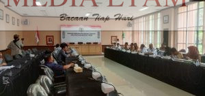 Komisi III DPRD Kaltim saat melaksanakan RDP (Foto: Iswanto/Mediaetam.com).