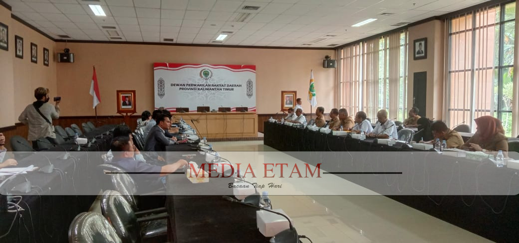Komisi III DPRD Kaltim saat melaksanakan RDP (Foto: Iswanto/Mediaetam.com).