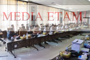 Foto : Rapat Dengar Pendapat Komisi III DPRD Kaltim Terkait Aktivitas Bongkar Muat Batu Bara Ilegal di RT 07 Kelurahan Sanga-sanga muara , Kecamatan Sanga-sanga, Kebupaten Kutai Kartanegara .(Mujahid ,Mediaetam.com)