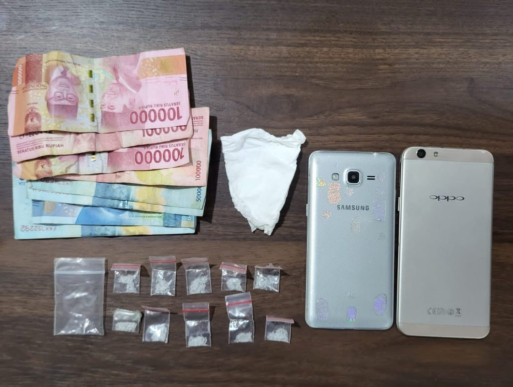 Barang bukti narkotika milik NW. (Dok: Polres Kukar)