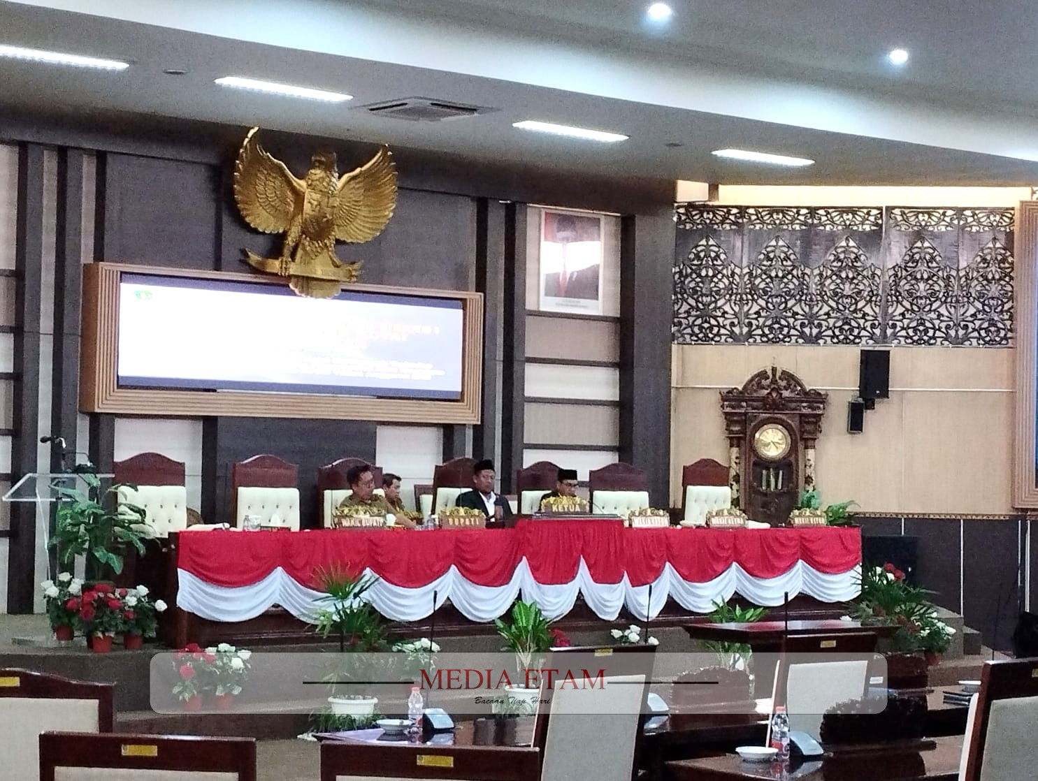 Rapat Paripurna DPRD Kukar. (Indah, Mediaetam.com)