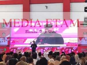 Bupati Kukar, Edi Damansyah saat menyampaikan sambutannya. (Indah, Mediaetam.com)