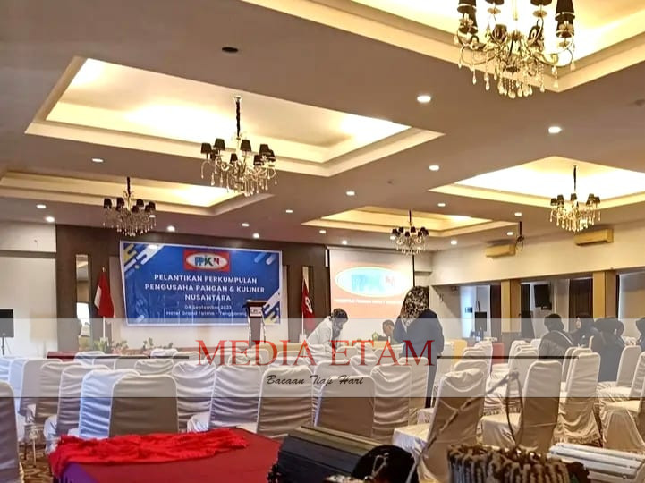 Acara pelantikan PPKN Kukar di Hotel Grand Fatma Tenggarong. (Indah, Mediaetam.com)