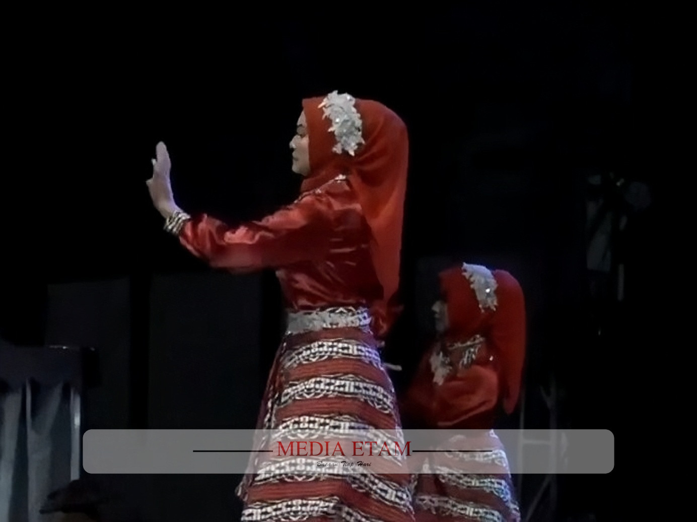Tarian Jepen Khas Kutai. (Indah, Mediaetam.com)