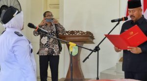 pelantikan kades Yuyun beberapa waktu lalu. (Foto: istimewa)