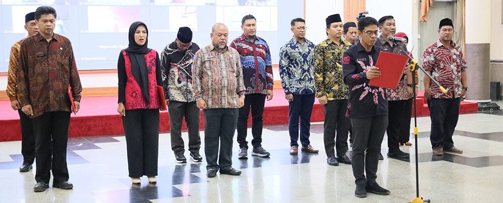 Pelantikan para camat dan beberapa pejabat di lingkungan Kukar lainnya (foto: Istimewa)