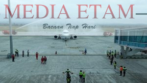 Penerbangan perdana Super Air Jet dari Bandara APT Pranoto ke Bandara Juanda Surabaya pada 2022. (Dokumen)