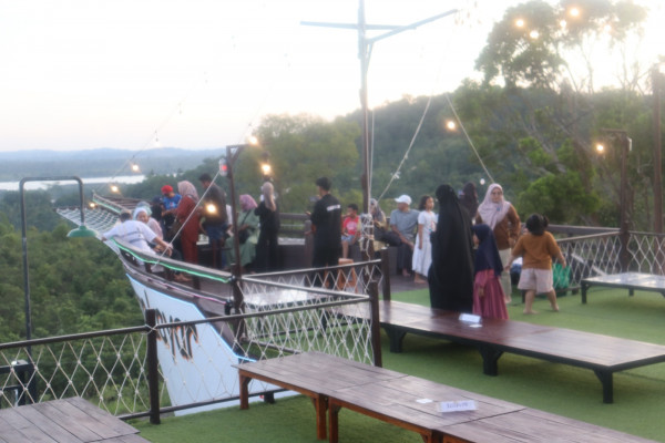 Objek wisata Negeri Jahetan Layar di Kutai Lama yang dikunjungi tim penilai panji-panji keberhasilan bidang pariwisata Kaltim/Foto: Istimewa/Mediaetam.com).