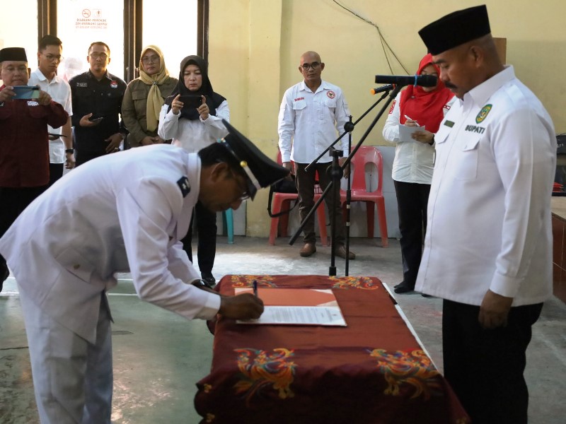 Pelantikan Kades Purwajaya (foto istimewa)
