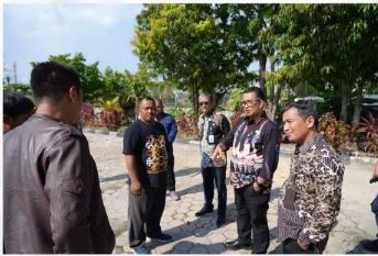 Pj Gubernur Kaltim Tinjau Proyek Green House untuk Ketahanan Pangan